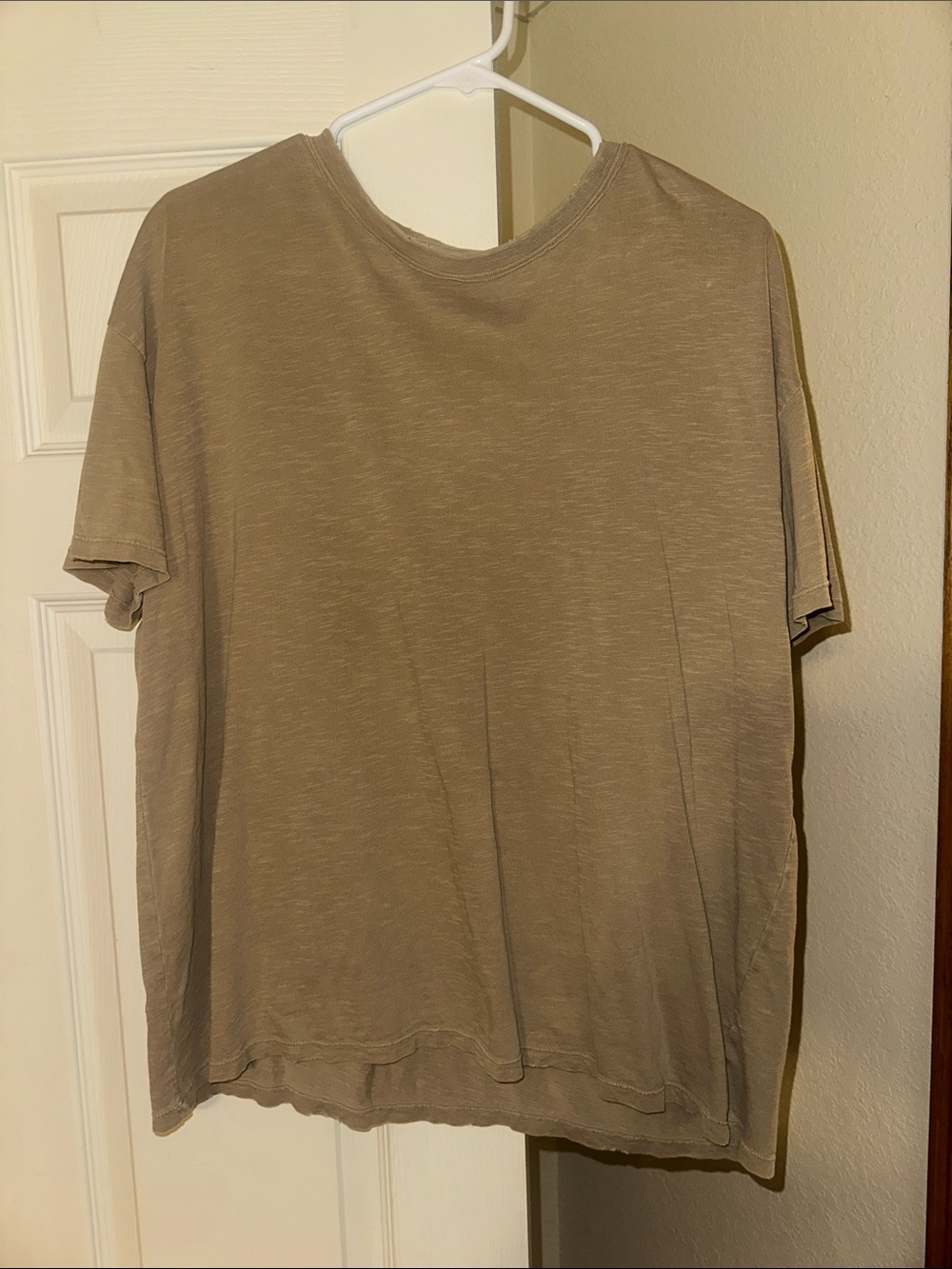Women's Short Sleeve Tee in Taupe